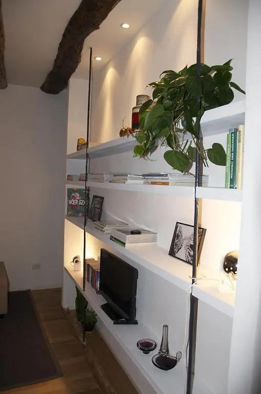 Apartment Appartamento Giulini Como
